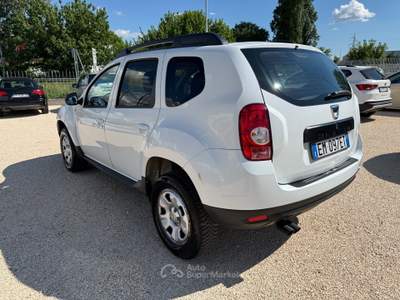 Dacia Duster 4x2 GPL Lauréate Bianco usata Ferrara