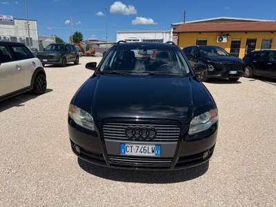Audi A4 2.0 16V TDI Avant TOTAL BLACK Nero usata Ferrara