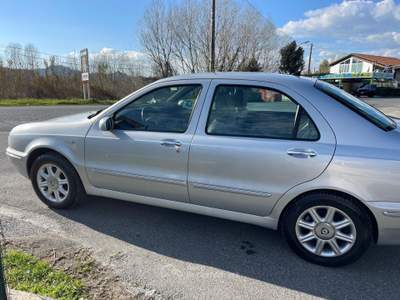 Lancia Lybra 16V VVT cat LX Argento usata Carrara