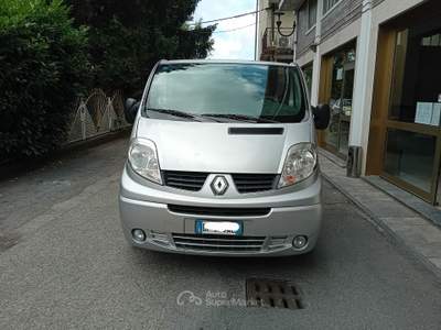 Renault Trafic 115 cv *9 POSTI* Grigio usata Canelli