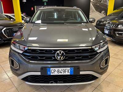 Volkswagen T-Roc 1.5 TSI ACT DSG LED -UNICO PROPRIETARIO - CARPLAY Grigio usata Bozzolo