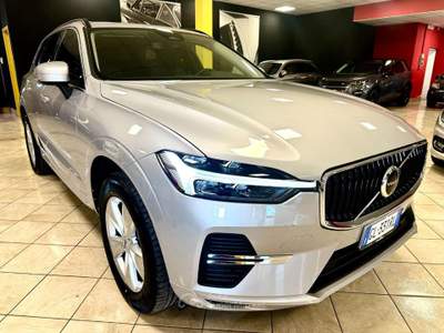 Volvo XC60 B4 automatico FULL LED NAVI APPLE CAR 30.000 KM Grigio usata Bozzolo