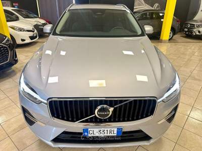 Volvo XC60 B4 automatico FULL LED NAVI APPLE CAR 30.000 KM Grigio usata Bozzolo