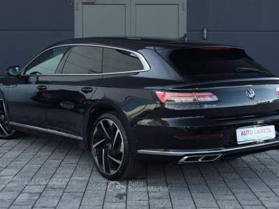Volkswagen Arteon Shooting Brake R-Line 2.0 TDI SCR 200CV DSG Nero usata Caorso