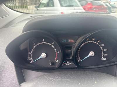 Ford Transit Courier Usato pochissimi Km. Bianco usata Borgomanero