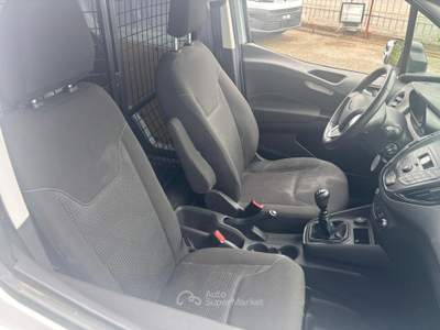 Ford Transit Courier Usato pochissimi Km. Bianco usata Borgomanero