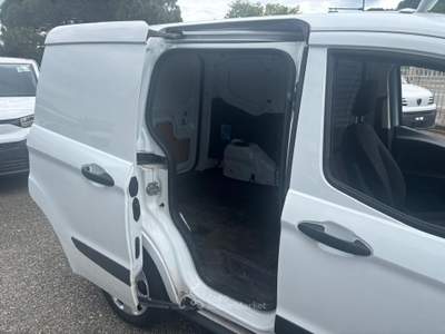 Ford Transit Courier Usato pochissimi Km. Bianco usata Borgomanero