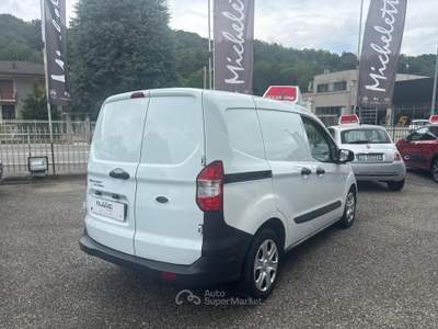 Ford Transit Courier Usato pochissimi Km. Bianco usata Borgomanero