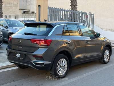 Volkswagen T-Roc 2.0 TDI 150 DSG BlueMotion Technology Grigio usata San Michele Salentino
