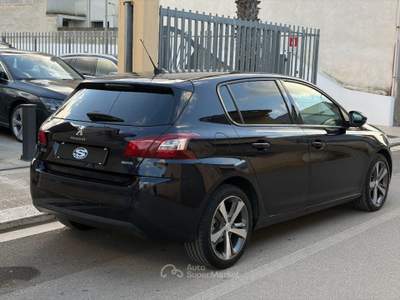 Peugeot 308 1.6HDi 120  EAT6 Allure Blu/Azzurro usata San Michele Salentino