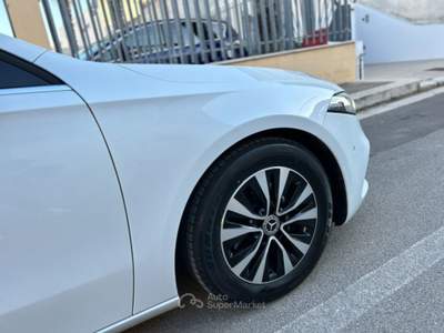Mercedes-Benz Classe A 2.0d Automatic Sport *TettoApribile* Bianco usata San Michele Salentino