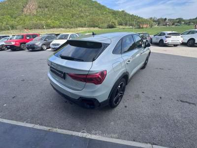 Audi Q3 SPB 35TDI S-tronic Identity Black S-line SPORTBACK Argento usata Sant'Angelo in vado
