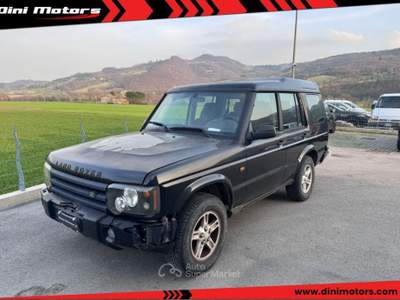 Land Rover Discovery 2.5 Td5 5 porte E GANCIO TRAINO VETTURA Discovery2 Nero usata Sant'Angelo in vado
