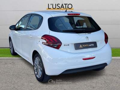 Peugeot 208 1° serie PureTech 82 5 porte Active Bianco usata Ancona