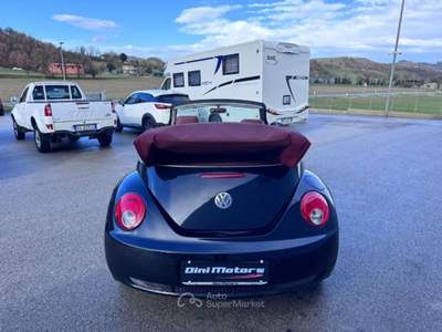 Volkswagen New Beetle 1.6 Cabrio Edizione limitata RED Edition BORDEAUX Nero usata Sant'Angelo in vado