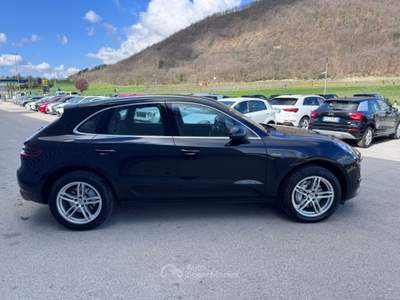 Porsche Macan 3.0 S Diesel 4x4 NO SUPERBOLLO Nero usata Sant'Angelo in vado
