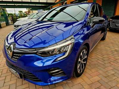 Renault Clio TCe 90 CV 5 porte Techno Intens Blu/Azzurro usata Bisuschio