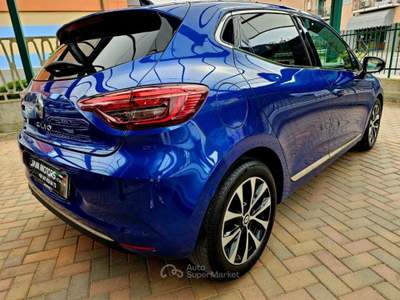 Renault Clio TCe 90 CV 5 porte Techno Intens Blu/Azzurro usata Bisuschio