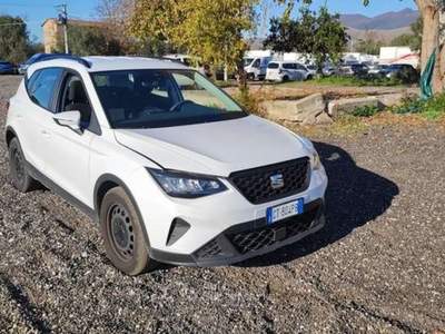 Seat Arona NEOPATENTATI Arona 2022 1.0 TSI 95cv tg: GT804PB Bianco usata Basiliano
