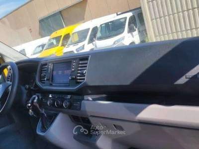 Volkswagen Crafter e-Crafter 35 L3H3 e-Crafter 100kW TG : GH725HG Giallo usata Basiliano