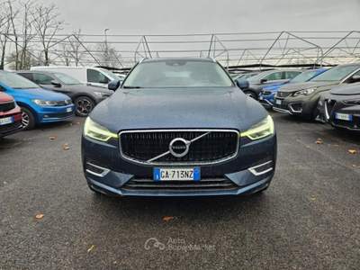 Volvo XC60 2.0 t8 Business Plus awd 303cv geartronic GA713NZ Blu/Azzurro usata Basiliano