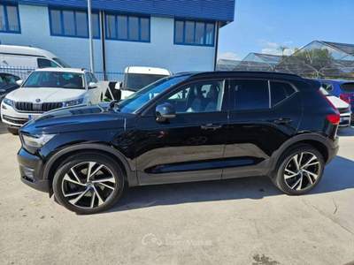Volvo XC40 XC40 1.5 t5 phev R-design auto my21 - GD210TG Nero usata Basiliano