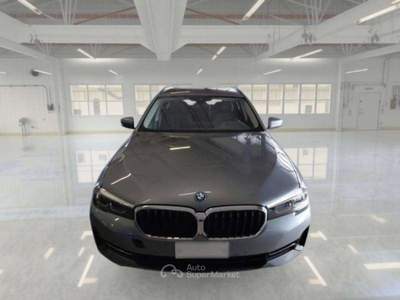 BMW Serie 5 530e G31 Touring LCI 530e 292CV Touring Business auto - Argento usata Basiliano
