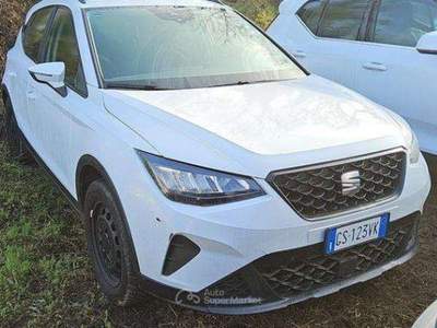 Seat Arona NEOPATENTATI Apple CarPlay Arona 2022 1.0 TSI 95cv Bianco usata Basiliano