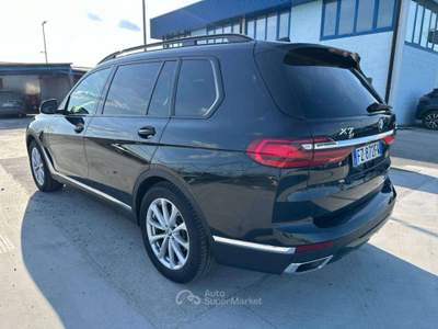 BMW X7 X7 xdrive30d auto PELLE/TETTO 7posti - FZ872FW Nero usata Basiliano