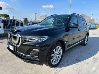 BMW X7 X7 xdrive30d auto PELLE/TETTO 7posti - FZ872FW Nero usata Basiliano