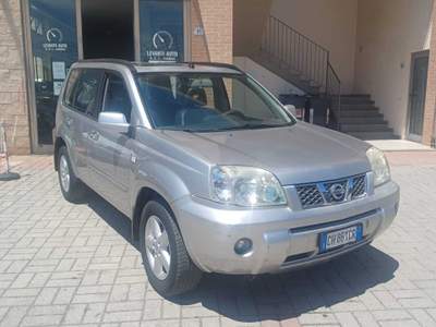 Nissan X-Trail 4X4 TETTO PANORAMICO BUONE CONDIZIONI Argento usata Follonica