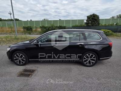 Volkswagen Passat VOLKSWAGEN Passat Variant Business 2.0 TDI DSG Highline BlueMot. Tech. Nero usata Gallarate