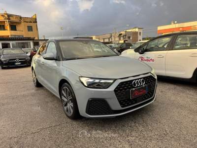 Audi A1 SPB 30 TFSI Admired Advanced Grigio usata Volla