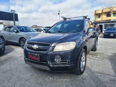 Chevrolet Captiva 2.0 VCDi LTX 7  Posti Nero usata Volla