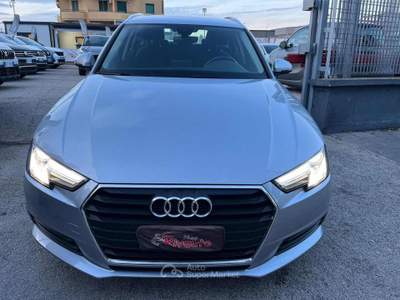 Audi A4 Avant 2.0 TDI 150 CV S tronic Business Sport Argento usata Volla