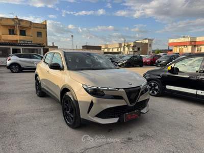 Alfa Romeo Junior 1.2 136 CV Hybrid eDCT6 Automatica Beige usata Volla