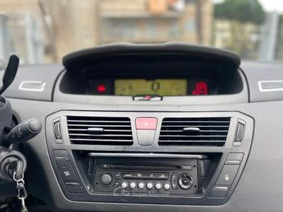 Citroen C4 Grand Picasso 1.6 HDi 110 cv Exclusive 7 posti Bianco usata Volla