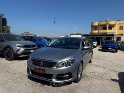 Peugeot 308 PureTech Turbo 130 S&S Allure Grigio usata Volla