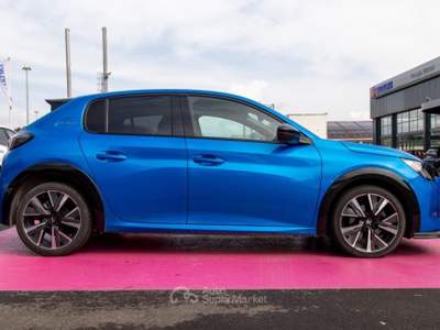 Peugeot 208 PureTech 100 S&S EAT8 5 porte GT Line Blu/Azzurro usata Volla