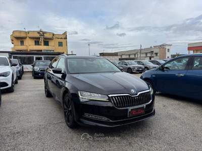 Skoda Superb 2.0 TDI EVO 150 CV SCR DSG Wagon Executive Nero usata Volla
