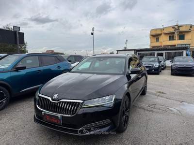 Skoda Superb 2.0 TDI EVO 150 CV SCR DSG Wagon Executive Nero usata Volla