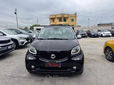 Smart ForFour 70 1.0 Passion Cabrio Nero usata Volla