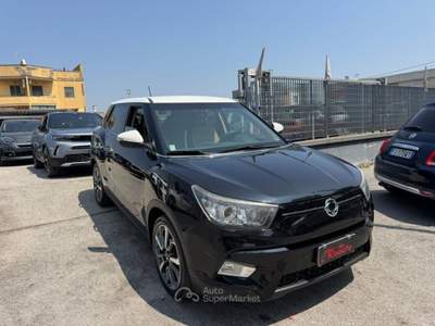 SsangYong Tivoli 1.6d 2WD Dream Automatica Nero usata Volla