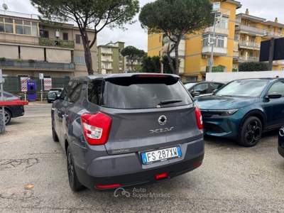 SsangYong XLV 1.6 Gpl 2WD Icon 7 Posti Grigio usata Volla