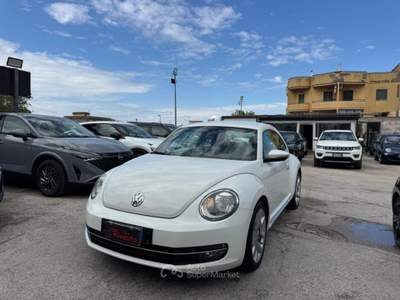 Volkswagen Maggiolino 1.6 TDI Design Bianco usata Volla