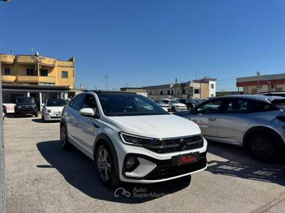 Volkswagen Taigo 1.0 TSI 110 CV DSG R-Line Bianco usata Volla