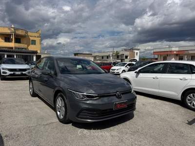 Volkswagen Golf 2.0 TDI 115 CV SCR Life Grigio usata Volla