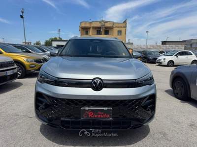 Volkswagen Tiguan 2.0 TDI 150 CV DSG R-Line Grigio usata Volla