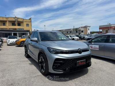 Volkswagen Tiguan 2.0 TDI 150 CV DSG R-Line Grigio usata Volla
