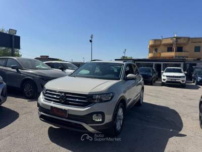Volkswagen T-Cross 1.0 TSI 110 CV Style Beige usata Volla